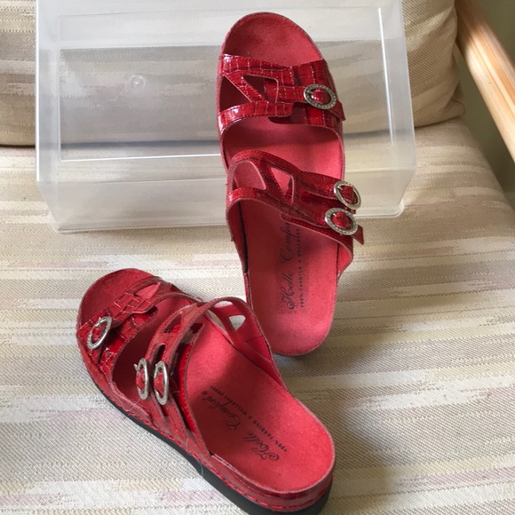 Women’s Red Sandals - Picture 2 of 5